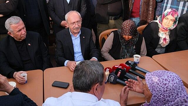 Kemal Kılıçdaroğlu with earthquake victims after the 2023 Kahramanmaraş earthquakes